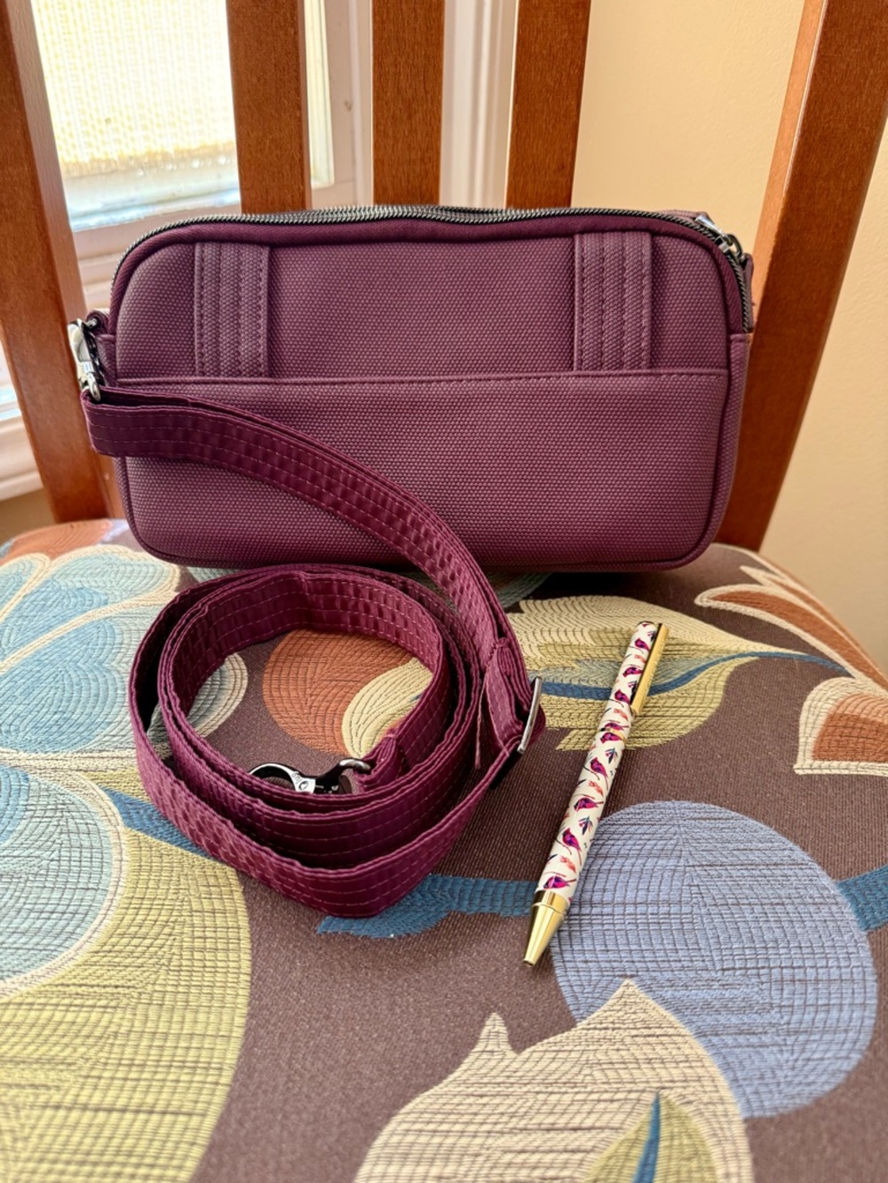 Lug Coupe XL convertible crossbody/belt bag in Matte Luxe Burgundy + free pen! - Picture 2 of 3